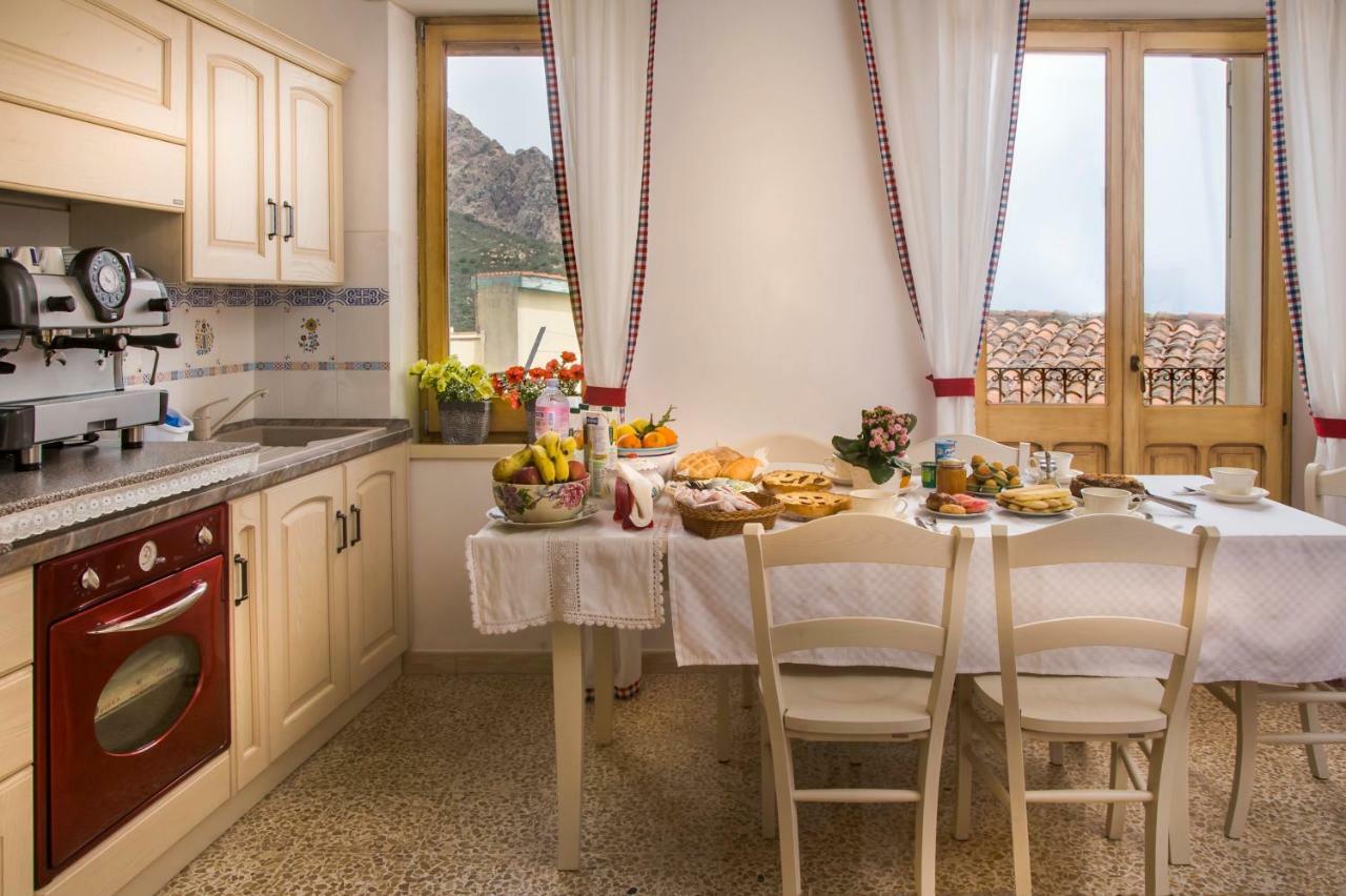 B&B Aria Ona Villagrande Strisaili Екстер'єр фото